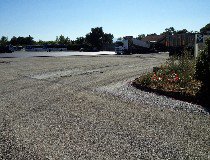 Parking poids lourd en enrobé en cours